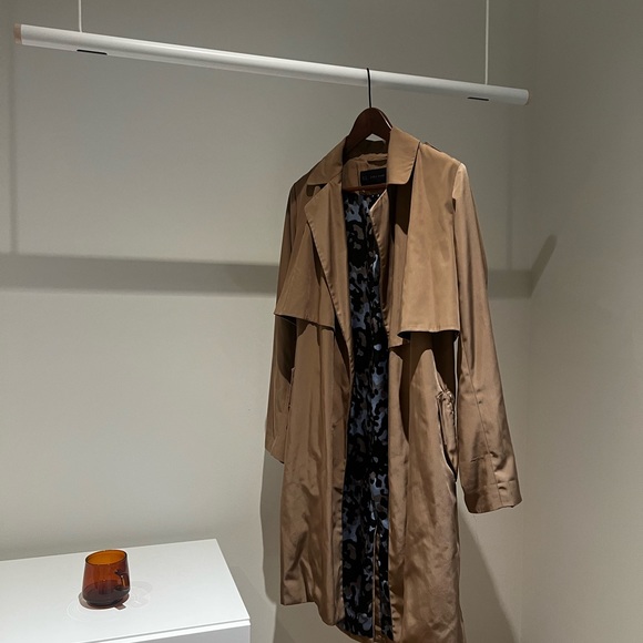 Zara Trench - Picture 1 of 3